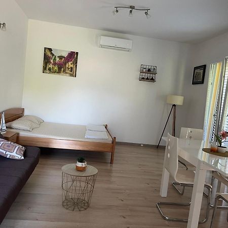 Apartman Iskra Бієла Екстер'єр фото