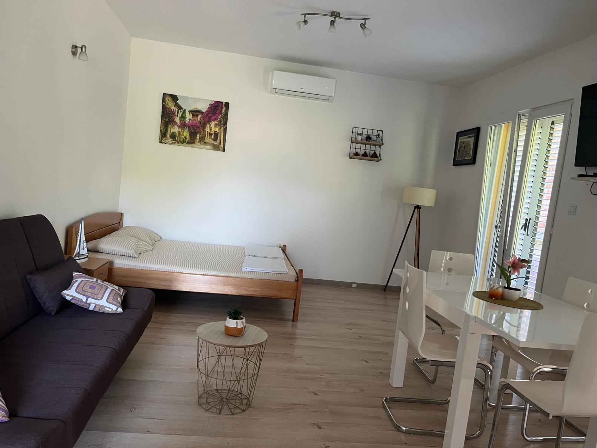Apartman Iskra Бієла Екстер'єр фото